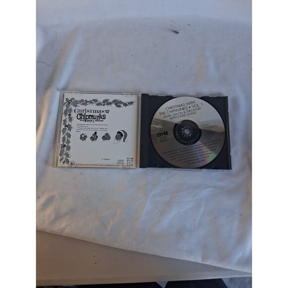 Lot of 10 Christmas Music CDs – Classics, Billboard, Beach Boys, Broadway & More - Picture 7 of 11